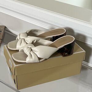 Michael Kors sandal: tortoise block heel. Size 6.5.